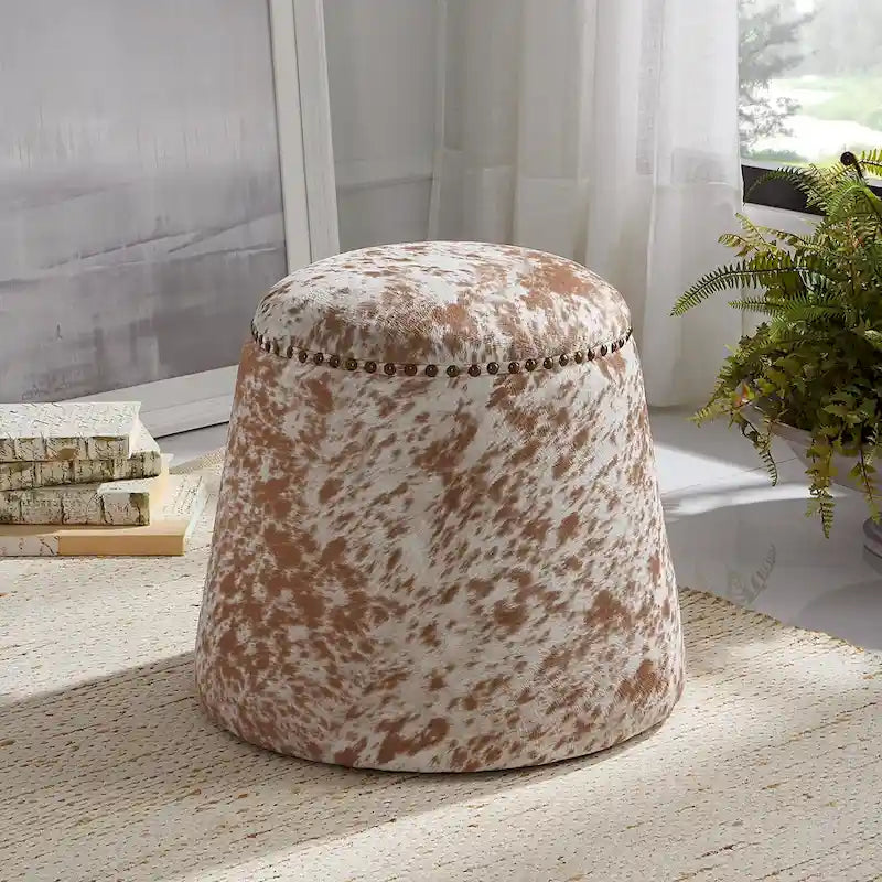 Pouf Repose-Pieds en Peau de Vache avec Clous Décoratifs - 17 - Marron et Blanc