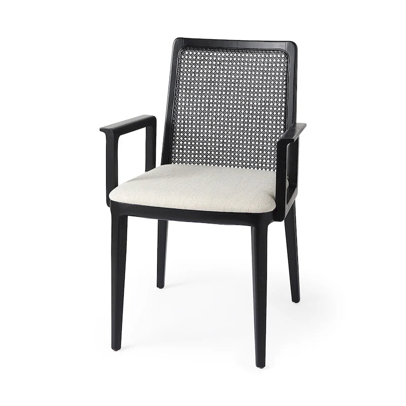 Chaise de salle à manger Clara en tissu crème avec dossier en cannage et structure en bois massif marron clair