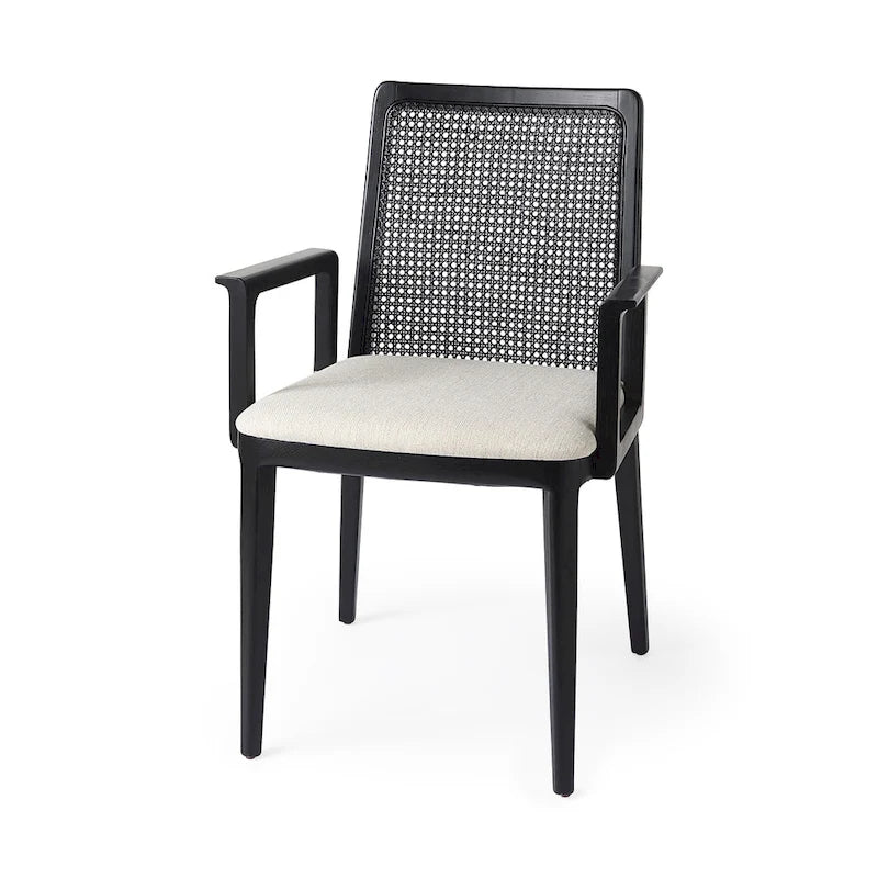 Chaise de salle à manger Clara en tissu crème avec dossier en cannage et structure en bois massif marron clair